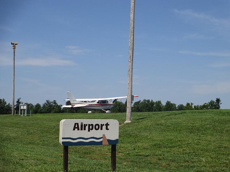 Airport at Rough River Dam State Resort Park