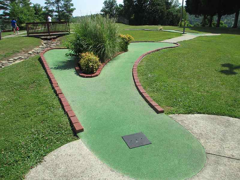 Rough River Dam State Resort Park's Miniature Golf Course