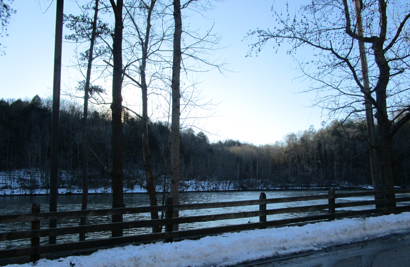 Cumberland Falls State Resort Park in Winter