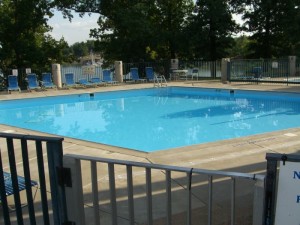 Kentucky Dam Village State Resort Park's Pool