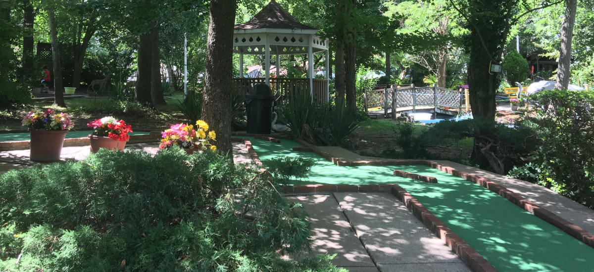 Maggie’s Jungle Golf: Probably the Funnest Miniature Golf Course in the Country